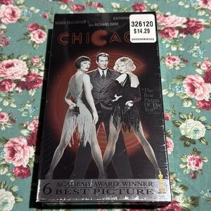 CHICAGO 📼 Movie on VHS! Used, in excellent condition. Musical! Award winner, VHS